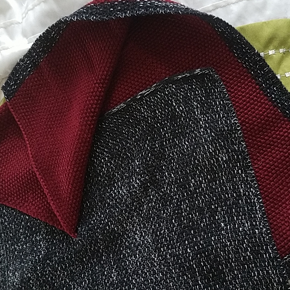 Vest - Picture 5 of 7